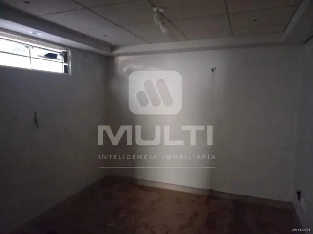 Imagem 8: Sala - Centro Galpão / depósito com 2 banheiros