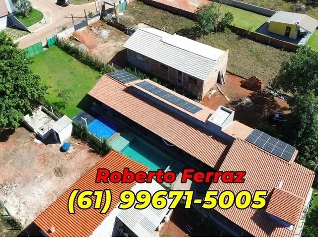 Imagem: O terreno possui 4 Dormitórios, 2 Suítes, 1 Banheiro,