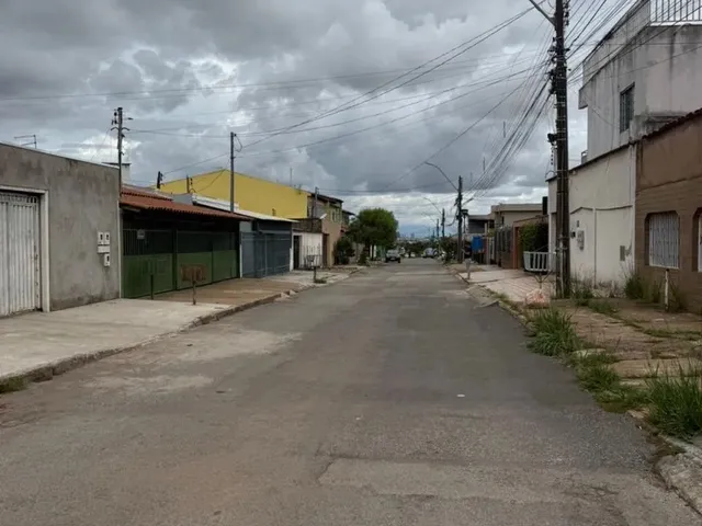 Imagem: Vendo Lote! Qnm 9 - Conjunto (Contra Esquina)