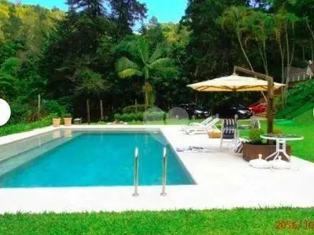 Imagem: Casa com 4 Quartos À Venda, 650 M² por