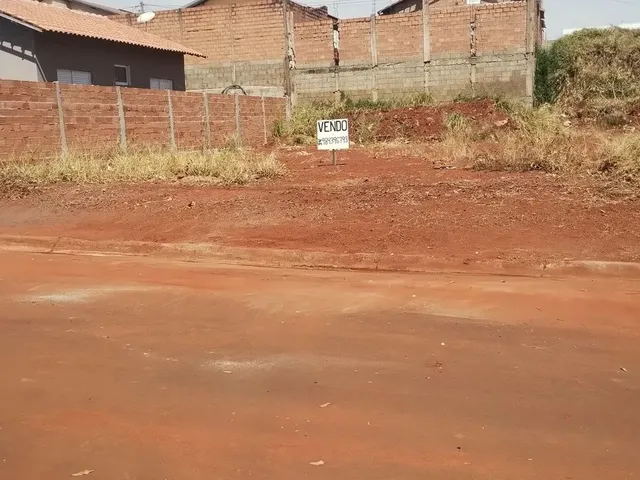 Imagem: O terreno possui 200m² de Área e está localizado em