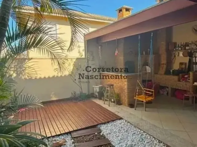 Imagem 6: Casa com 3 Dormitórios para Alugar por R$ 5.108,33/Mês - Villa Branca - Jacareí/Sp
