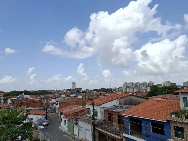 Imagem 2: Apartamento Mobiliado e Ventilado - Localização Estratégica...