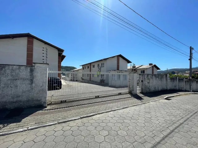 Imagem: Apto com 2 Quartos e Garagem para Alugar
