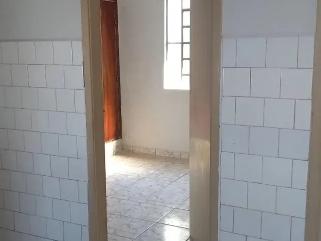 Imagem 15: Casa 3 Quartos, Quintal Grande, Prox. da Uel, Onibus e Escolas. R$1000,00