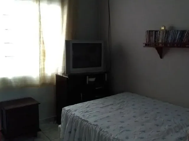 Imagem 10: Casa 3 Quartos, Quintal Grande, Prox. da Uel, Onibus e Escolas. R$1000,00