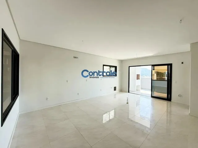 Imagem: A casa possui 2 Dormitórios, 2 Suítes, 3 Banheiros, 2
