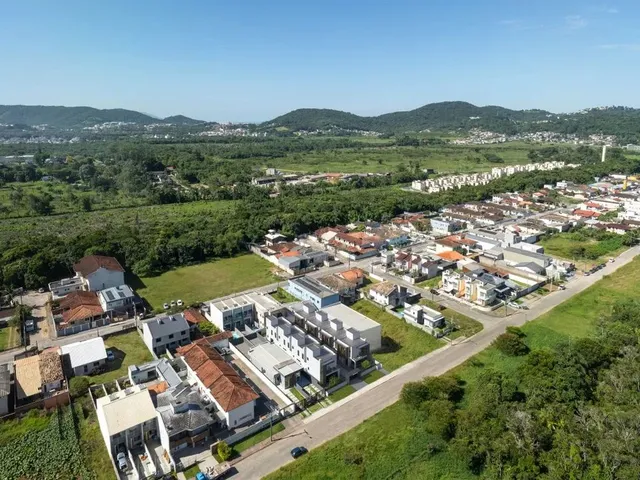 Imagem 3: Casa para Venda em São José, Forquilhas, 2 Dormitórios, 2 Suítes, 3 Banheiros, 1 Vaga