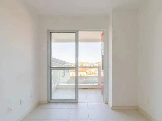 Imagem 10: Apartamento 03 Dormitórios (01 Suíte) e com 2 Vagas, na Praia Comprida São José