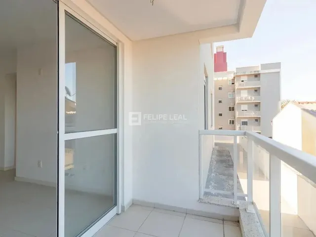 Imagem 9: Apartamento 03 Dormitórios (01 Suíte) e com 2 Vagas, na Praia Comprida São José