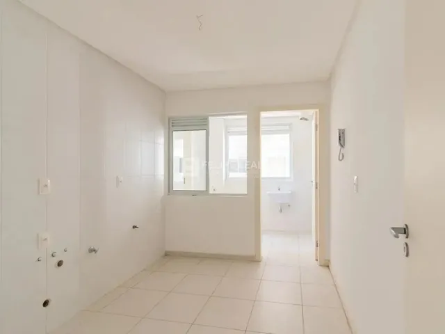 Imagem 2: Apartamento 03 Dormitórios (01 Suíte) e com 2 Vagas, na Praia Comprida São José