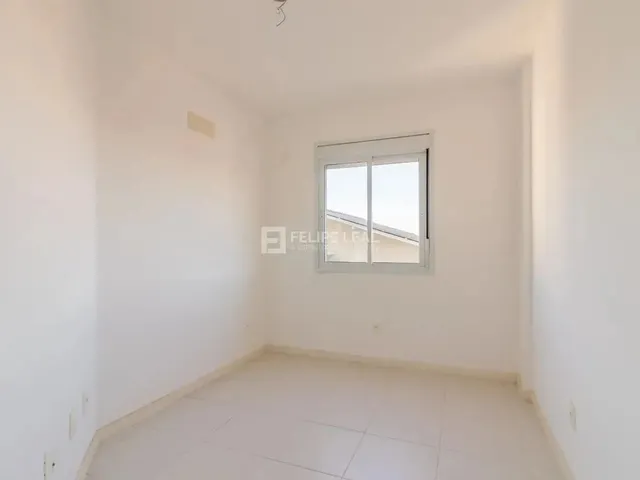 Imagem 3: Apartamento 03 Dormitórios (01 Suíte) e com 2 Vagas, na Praia Comprida São José