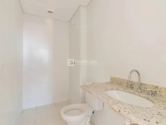 Imagem 14: Apartamento 03 Dormitórios (01 Suíte) e com 2 Vagas, na Praia Comprida São José