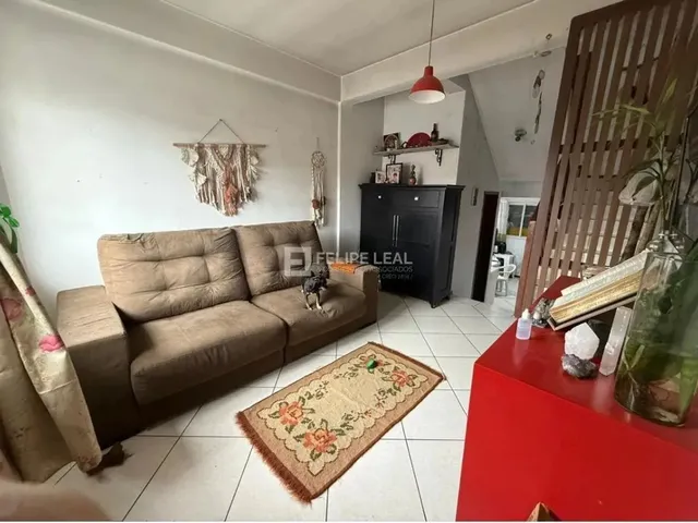 Imagem: Sobrado em Real Parque - São José, Sc