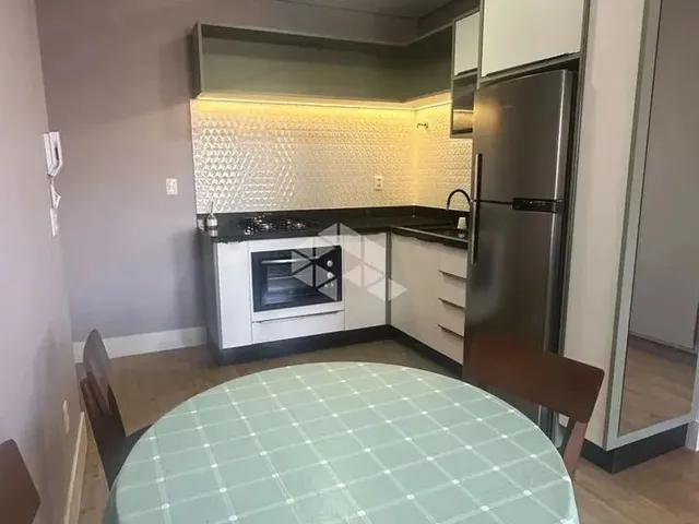 Imagem: O studio possui 1 Dormitório, 1 Banheiro, 1 Vaga na