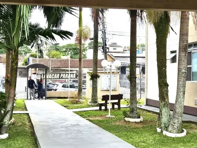 Imagem 1: Apartamento de 2 Quartos, Garagem e Sacada em Areias, Próximo Ao Giassi