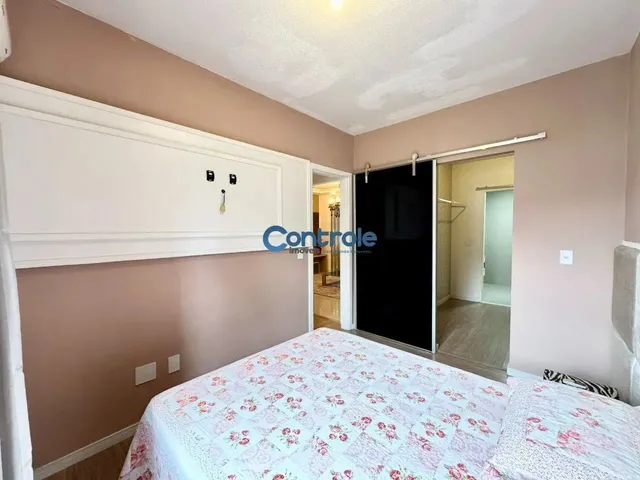 Imagem 12: Casa com Suíte e Closet, Ampliada, Decorada e com 2 Vagas! Porteira Fechada