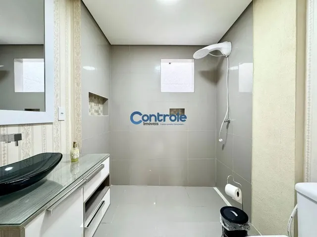 Imagem 11: Casa com Suíte e Closet, Ampliada, Decorada e com 2 Vagas! Porteira Fechada