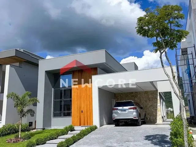 Imagem: Casa de Condomínio em Rua Lagoinha - Pedra
