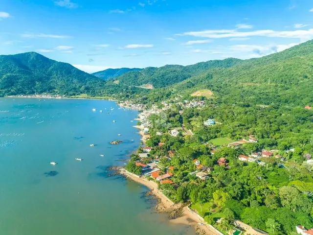 Imagem: Casa com 1 Quarto/Dormitório no Bairro