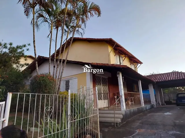Imagem: Casa com 5 Quartos Sendo 1 Suite À Venda