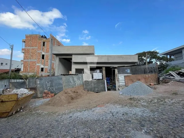 Imagem: Casa À Venda em Barbacena com 4 Quartos