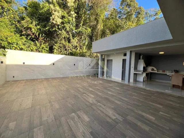 Imagem 5: Linda Casa de 3 Quartos, Sendo 2 Suítes em Nova Gramado!