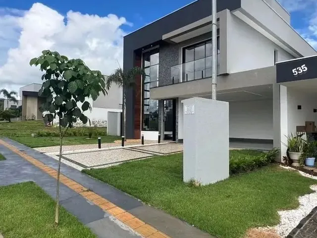 Imagem: Sobrado À Venda Sendo 4 Suítes de 230,00