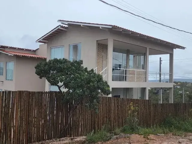 Imagem: O apartamento possui 2 Dormitórios, 1 Suíte, 1 Banheiro,