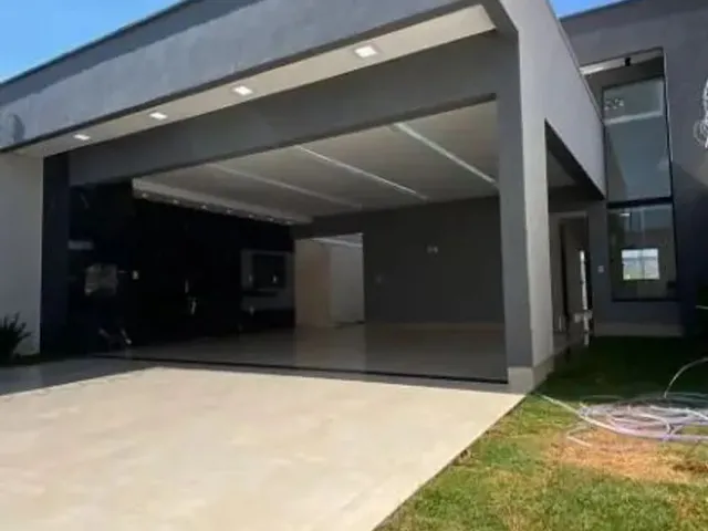 Imagem: A casa possui 4 Dormitórios, 4 Suítes, 5 Banheiros, 4