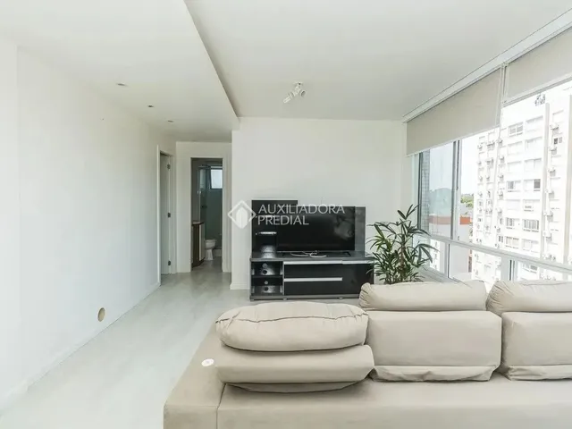 Imagem 12: Apartamento para Alugar Semi-Mobiliado na Rua Cervantes, em Porto Alegre. Imóvel com 2