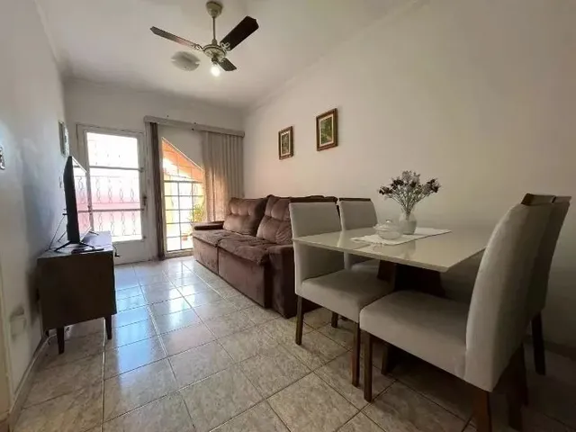 Imagem: Casa Sobreposta Baixa 2 Dormitórios Cidade