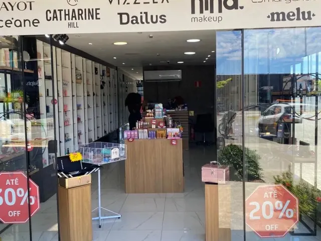 Imagem 3: ? ?Negócio Pronto: Contêiner Comercial Completo com Móveis - Só Entrar e Trabalhar