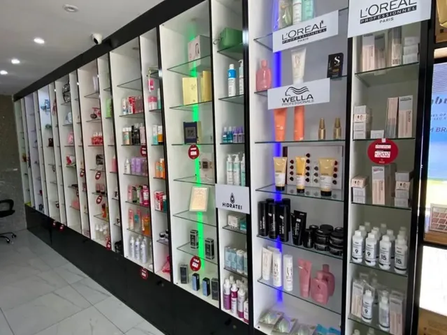 Imagem 10: ? ?Negócio Pronto: Contêiner Comercial Completo com Móveis - Só Entrar e Trabalhar