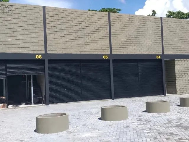 Imagem: Galpão Comercial em Lauro de Freitas