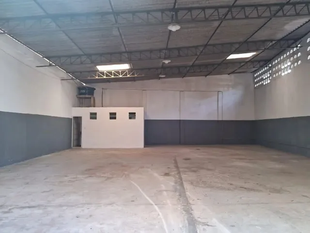 Imagem: Galpão Comercial em Lauro de Freitas