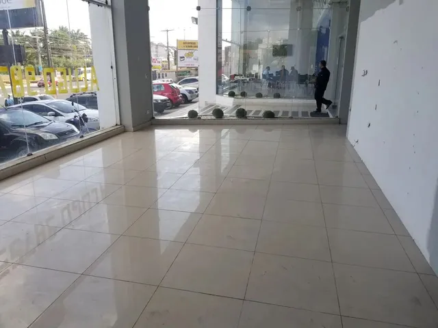 Imagem: Loja 300 M2 em Lauro de Freitas Frontal