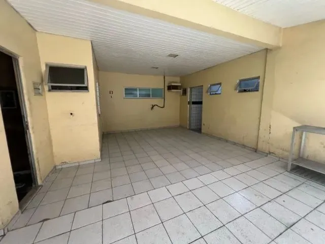 Imagem 6: Prédio Comercial, 900M², 9 Salas em Val-De-Cans