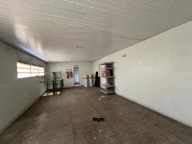 Imagem 15: Prédio Comercial, 900M², 9 Salas em Val-De-Cans