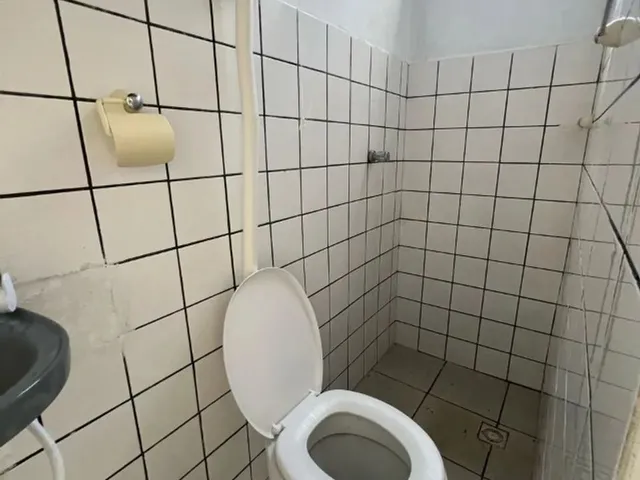 Imagem 4: Prédio Comercial, 900M², 9 Salas em Val-De-Cans