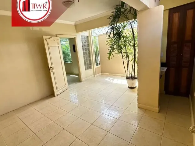 Imagem 11: Aproveite Essa Oportunidade Única: Prédio Comercial Perfeito para Empreender No