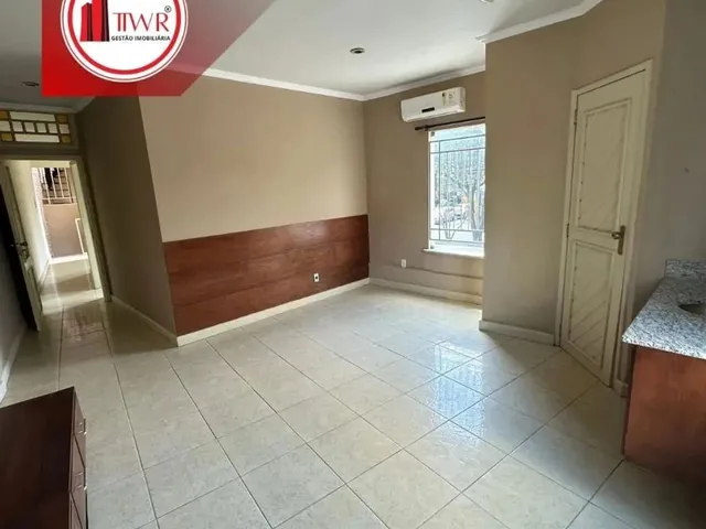 Imagem 4: Aproveite Essa Oportunidade Única: Prédio Comercial Perfeito para Empreender No