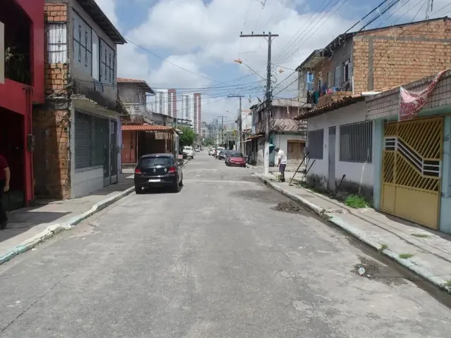 Imagem 12: Imóvel Comercial para Venda em Belém, Telégrafo Sem Fio, 1 Dormitório, 2 Banheiros