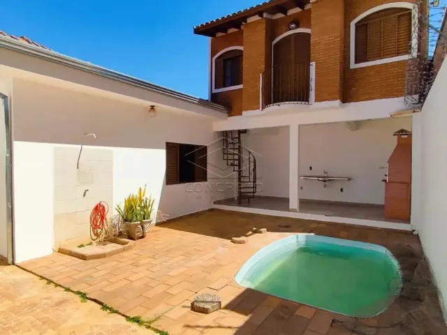 Imagem: Casa com 04 Dormitórios Próx. Ao Superm