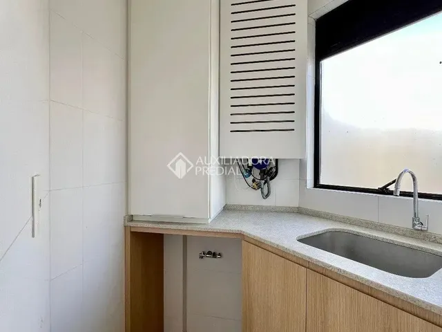 Imagem 2: Imóvel para Venda Tem 150 Metros Quadrados com 3 Quartos em Agronômica - Florianópolis