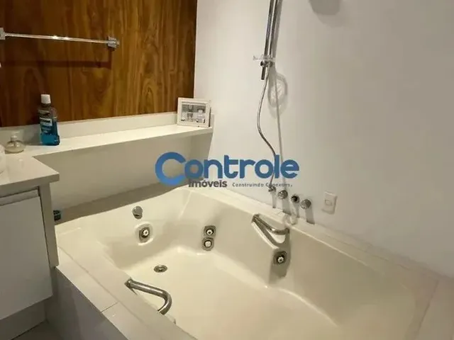 Imagem 2: Imóvel para Venda com 332 Metros Quadrados com 4 Quartos em Centro - Florianópolis - Sc