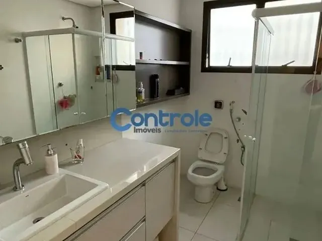 Imagem 4: Imóvel para Venda com 332 Metros Quadrados com 4 Quartos em Centro - Florianópolis - Sc