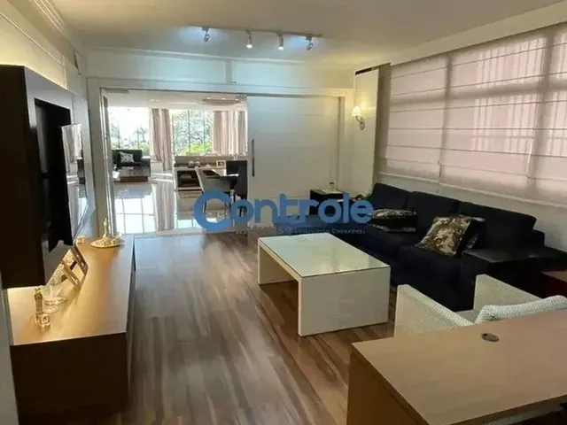Imagem 11: Imóvel para Venda com 332 Metros Quadrados com 4 Quartos em Centro - Florianópolis - Sc