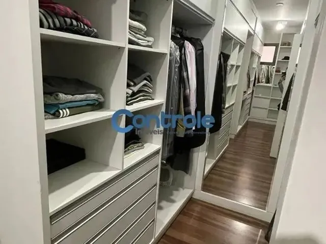Imagem 9: Imóvel para Venda com 332 Metros Quadrados com 4 Quartos em Centro - Florianópolis - Sc