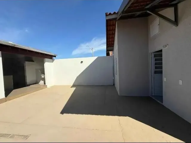 Imagem 2: Antônio) Ótima Oportunidade